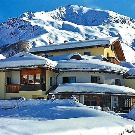 Hotel Alpenjuwel Melago Buitenkant foto